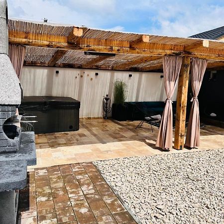 Villa 3 Mediaş Exteriér fotografie