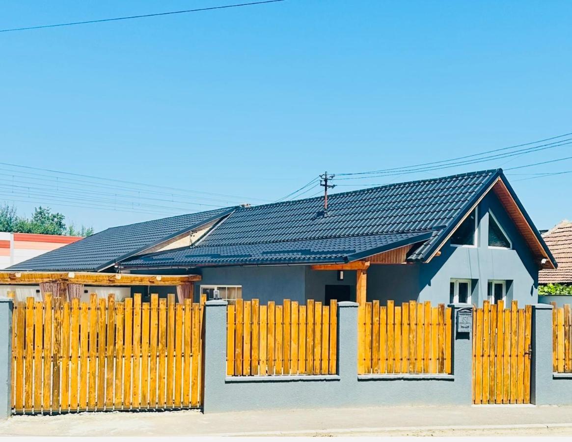 Villa 3 Mediaş Exteriér fotografie